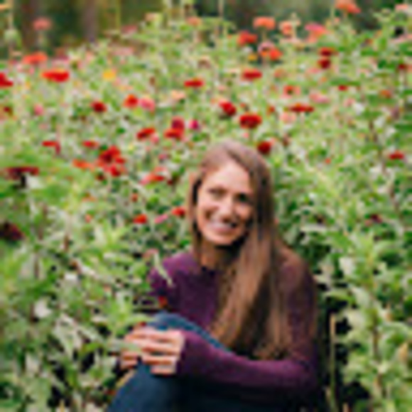 Meet your Posher, Katie - Picture 1 of 1